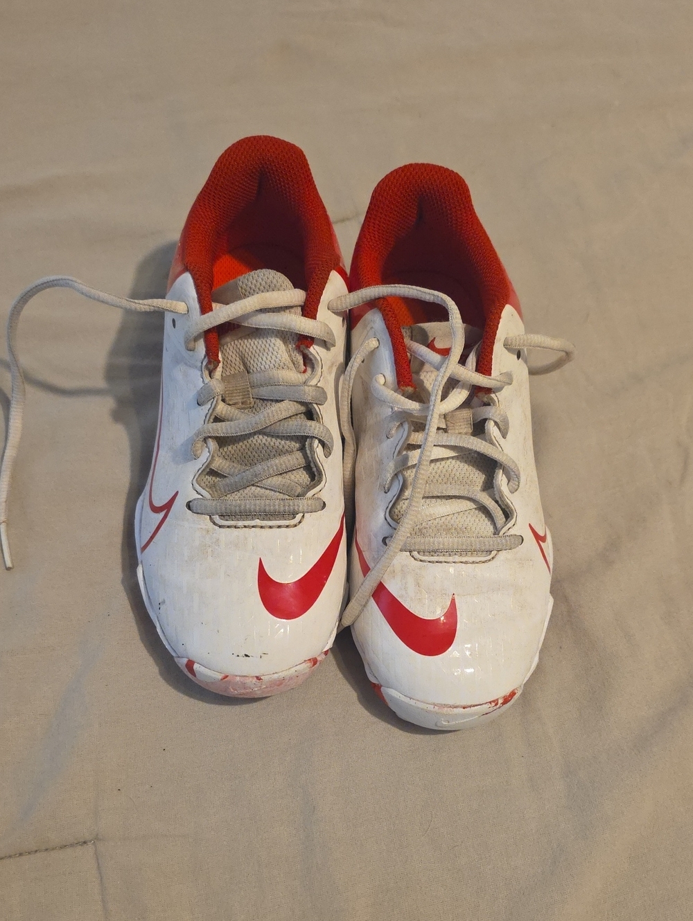 Nike Boys White and Red Cleats